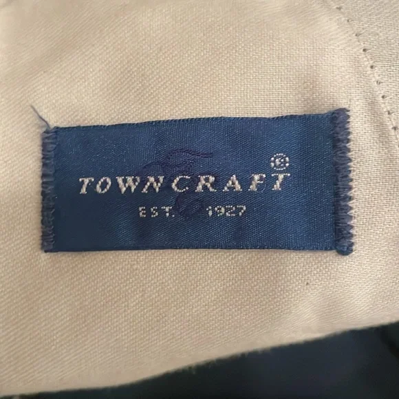 TOWNCRAFT Men's Pleated Front Bermuda Shorts | Waist Size 36 | Blue | Chino - Picture 9 of 9